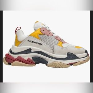 Balenciaga Triple S Trainer '(Pink Black worn 1x)